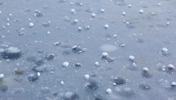 Previsioni meteo, fino al 25 aprile temporali con grandine: poi entra in scena l’anticiclone africano