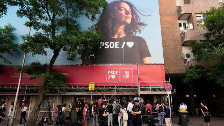 Spagna, l’ultima difesa dei socialisti: “Contro Sánchez un complotto Usa”