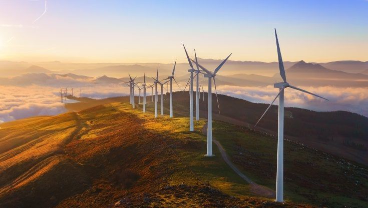 Autonomia energetica, Italia lontana: la svolta con rinnovabili e rifiuti