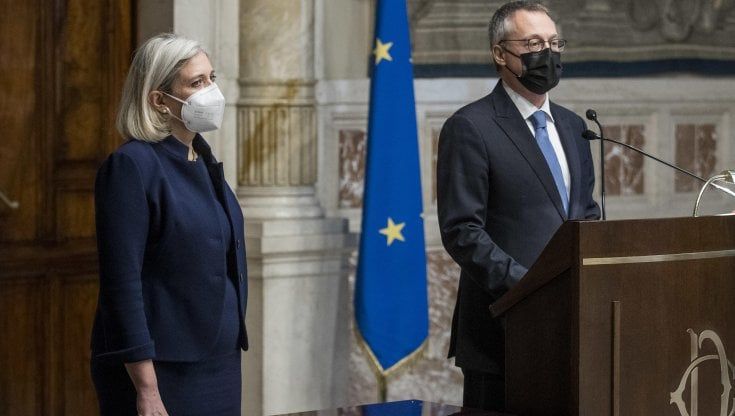 Bonomi (Confindustria): "Massimo sostegno a Draghi. Fisco, debito e riforma Pa tra le nostre proposte"