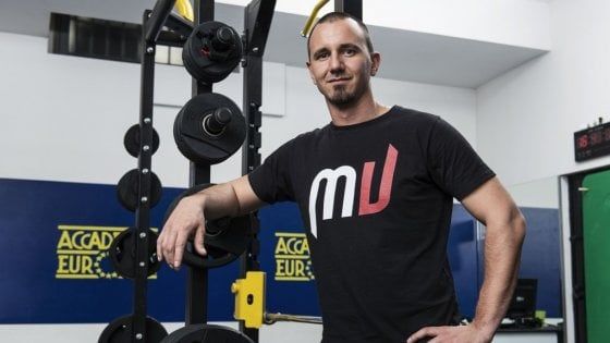 Matteo, il personal trainer senza contributi e e malattie: "Senza entrate e non si può allenare con il digitale"