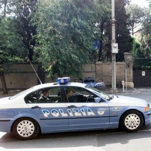 Era bigamo, ma le due mogli non lo sapevano: denunciato