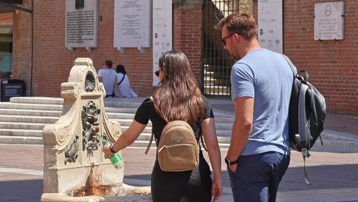 Il caldo non molla: ecco fino a quando. Le previsioni: “Ferragosto? L’estate sarà ancora in forma”