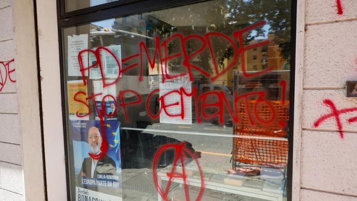 Minacce anarchiche contro la Giunta Lepore, l’assessore Borsari sotto protezione