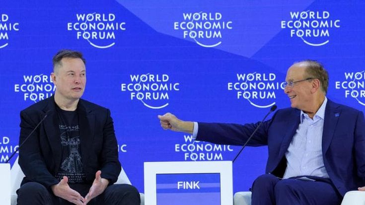 Terminator e Nuuk: Musk show a Davos