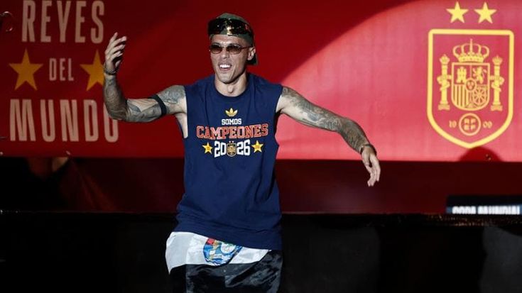 Pedro Porro, la medaglia d’oro al collo del nonno che lo accompagnava agli allenamenti da bambino