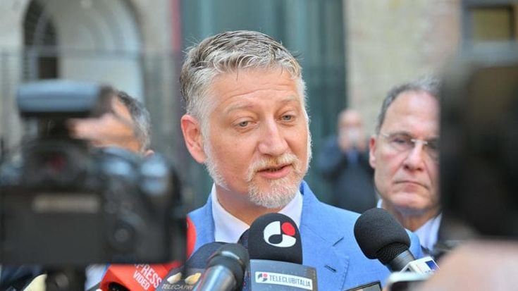 David, il pasticcio di Giuli: voleva dare forfait al Quirinale, costretto da Chigi al dietrofront