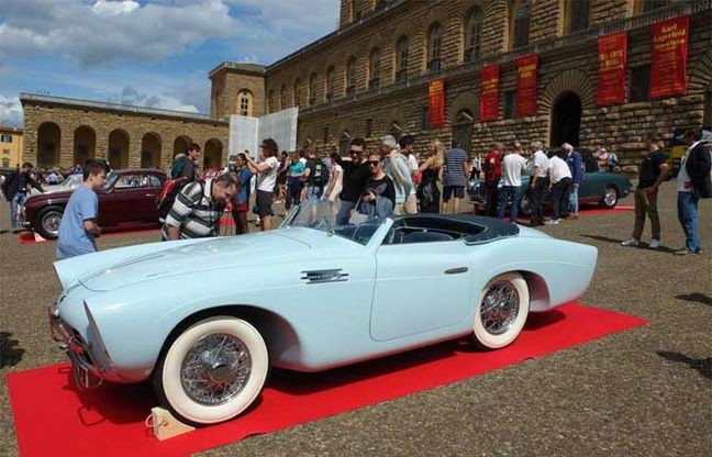 Successo per il concorso d’eleganza per auto “Alla Corte Dei Medici”