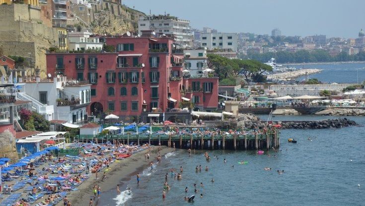 Mare, stangata di Ferragosto a Napoli