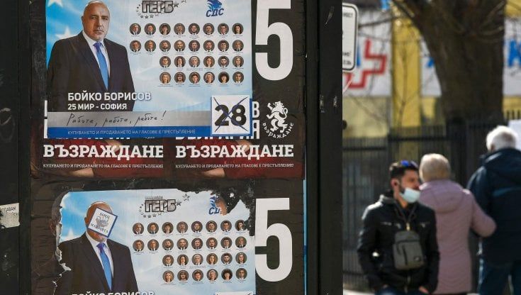 Parlamentari in Bulgaria, exit poll: in testa il premier conservatore Borissov, ma exploit dei movimenti anti-corruzione