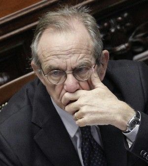 Altol&agrave; di Padoan alle spese: Sblocca-Italia senza fondi, il pacchetto casa a rischio