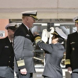 Us Navy, cambio della guardia della Sesta Flotta, l'ammiraglio Howard: "Il nostro impegno per la sicurezza"