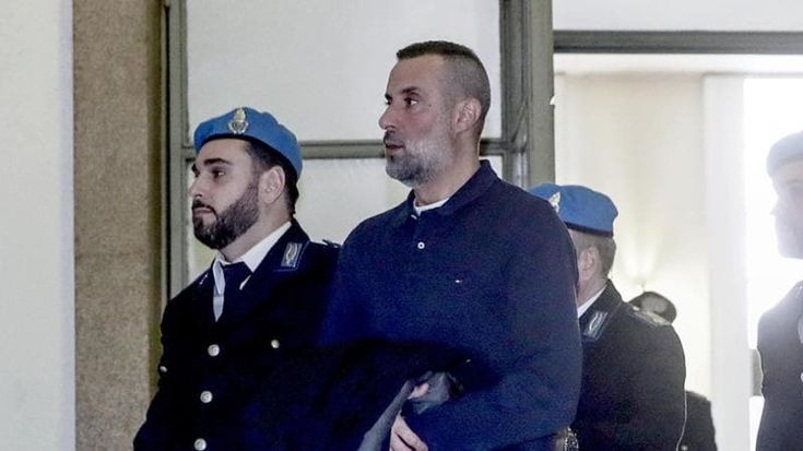 Omicidio del pusher a Rogoredo, i pm chiedono il processo per Cinturrino: ma cade la premeditazione