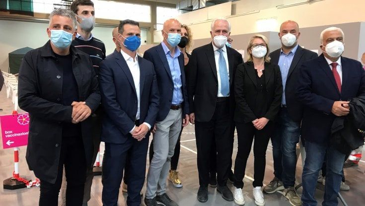 A Reggello il vaccino si fa al Palazzetto dello sport