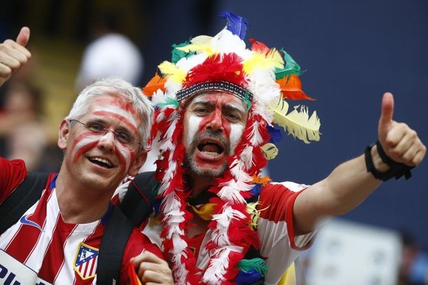 Finale Champions, lo spettacolo dei tifosi spagnoli a San Siro 
