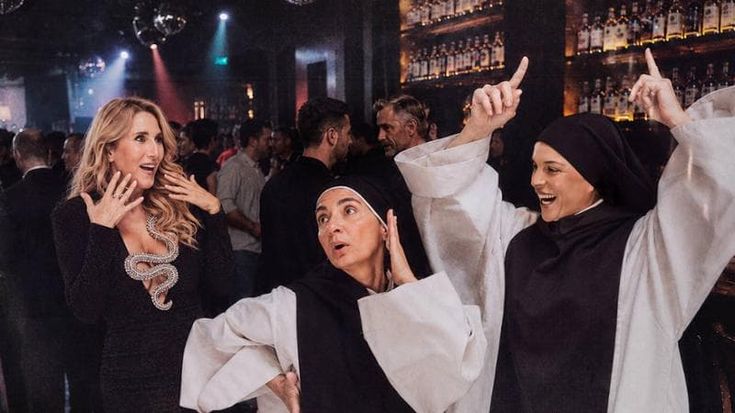 Jo Squillo cavalca i social con Vita da suore: “Anche nella Chiesa c’è discriminazione di genere”