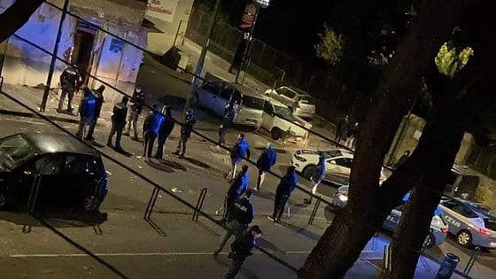 Napoli, esplode bomba davanti a una tabaccheria di San Giovanni a Teduccio