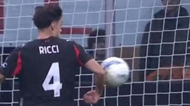 Il rigore chiesto dall’Inter contro il Milan nel recupero: ecco perché non è stato concesso