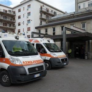 Saluzzo, giovane muore folgorato in casa