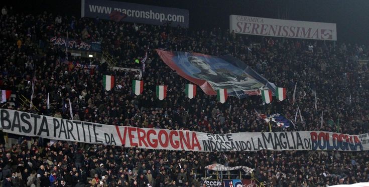 Il Bologna delude, i tifosi contestano