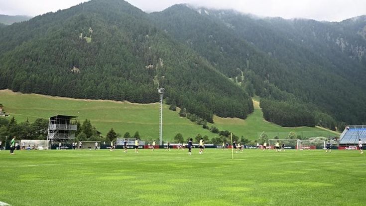 Soldi e crisi climatica, la serie A riscopre il ritiro in montagna