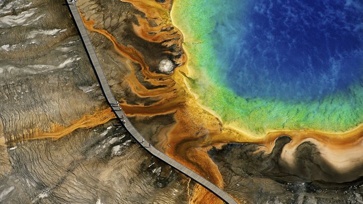 Yann Arthus-Bertrand: "Niente rivoluzione ecologica senza una rivoluzione spirituale"