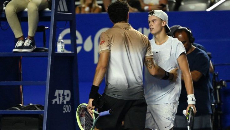 Berrettini si ritira ad Acapulco, Rune in semifinale
