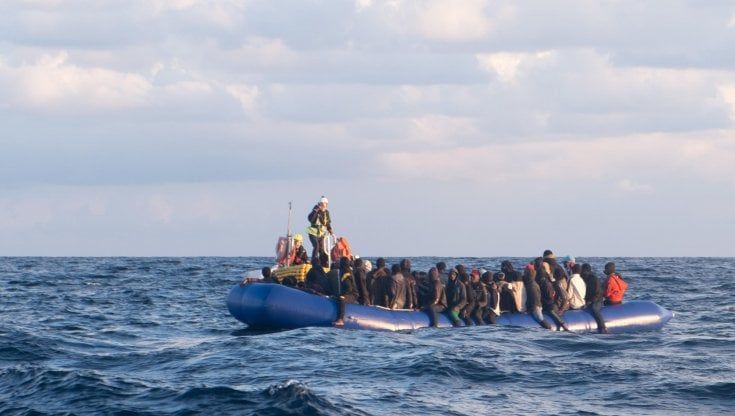 Migranti, 65 parlamentari tedeschi all'Italia: "Fermate il decreto Piantedosi, viola il diritto del mare"