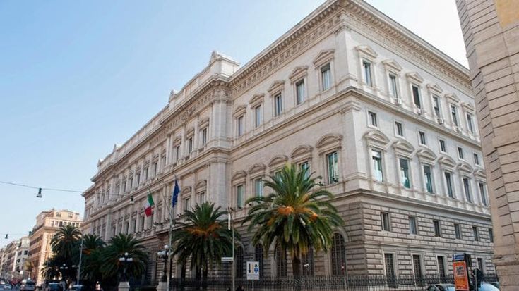 Debito pubblico, un peso da 52mila euro per ogni cittadino. Il rischio di diventare insostenibile