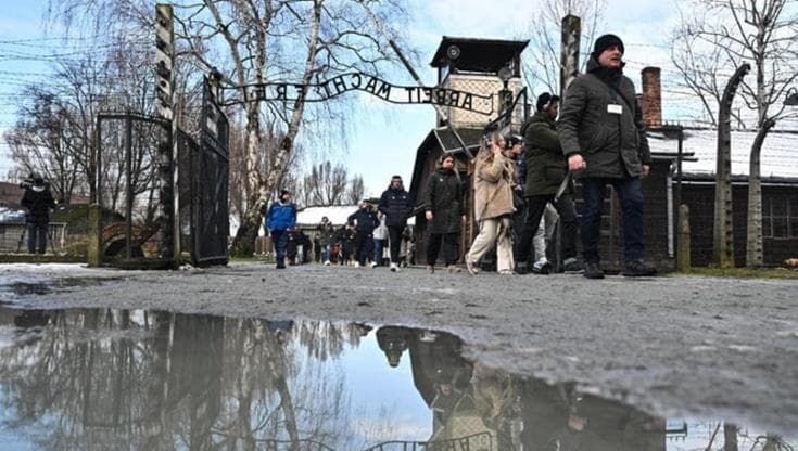 Hurbinek e le sue parole: “Siamo in fuga da noi stessi,la memoria va coltivata”