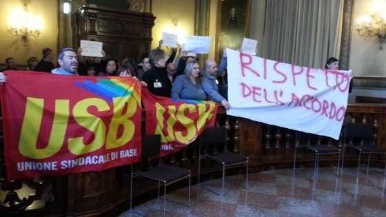 I vigili dell'Usb protestano: "Siamo mandati allo sbando"