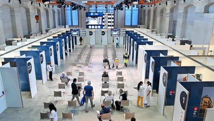 Effetto green pass, in Piemonte è boom di prenotazioni per il vaccino