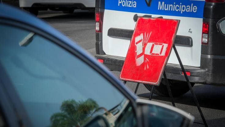 Scontro frontale fra auto, un morto ad Aspra
