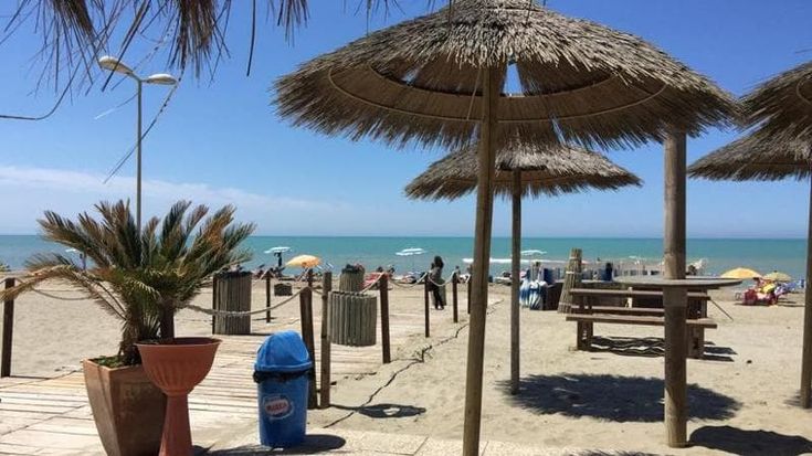 Er Zagaia si riprende Capocotta: la Woodstock di Ostia e poi i mitici spaghetti con le vongole