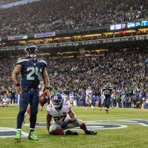 Nfl, Lynch firma per 2 anni ma ammette: "Mi aspettavo di avere quel pallone nel Super Bowl..." 