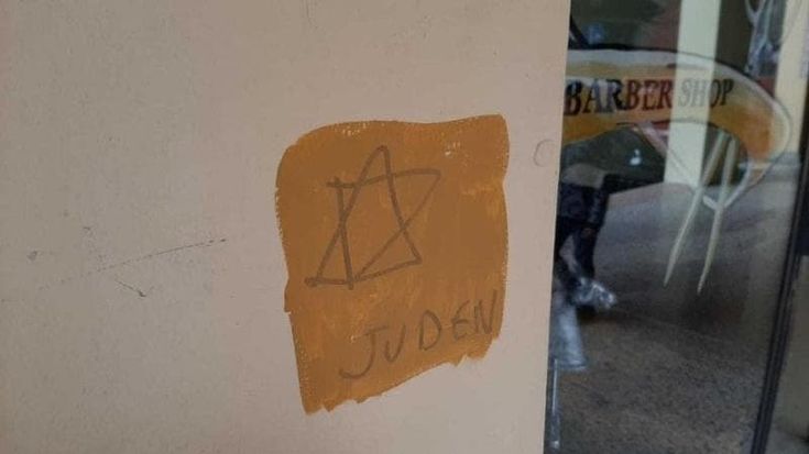 Antisemitismo, dal 7 ottobre l’odio è raddoppiato. E il numero delle aggressioni ha raggiunto quello delle minacce virtuali