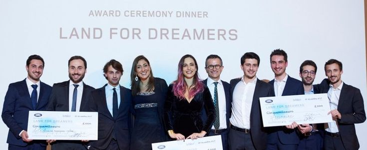  Land for Dreamers, che idea
