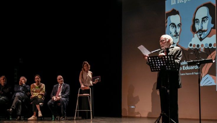 Teatro Nuovo, l'omaggio di Napoli a Eduardo