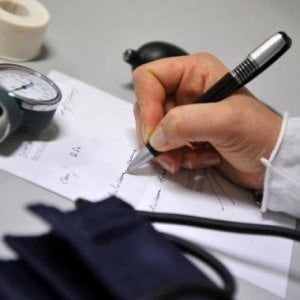 "Ho la pressione alta, dottore cosa potrei avere?"