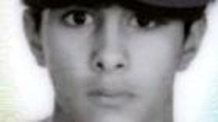 Thomas Christopher Luciani, 17 anni, ucciso con 25 coltellate per 250 euro: fermati due minorenni a Pescara. Uno è figlio di un comandante dei carabinieri, l’altro di una nota avvocata