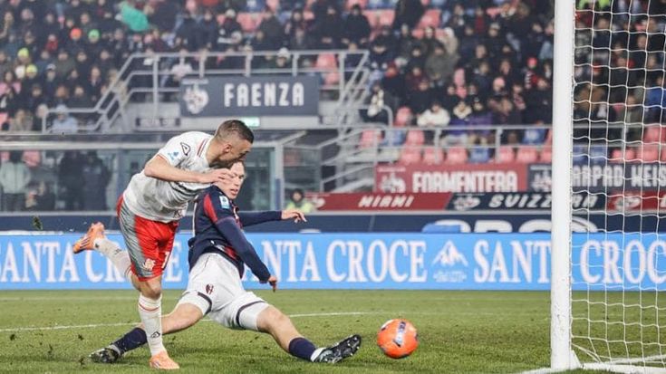 Il Bologna si smarrisce, la Cremonese fa tre gol al Dall’Ara