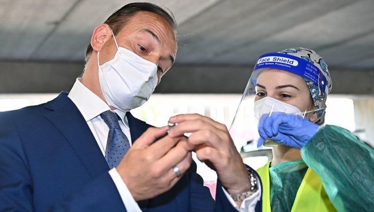 Covid, appello di Cirio ai 900 mila piemontesi senza vaccino: "E' fondamentale per proteggere la propria vita e quella degli altri"