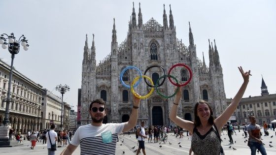 Olimpiadi invernali 2026, a Milano gli ispettori del Cio: visita al Palalido e a Santa Giulia