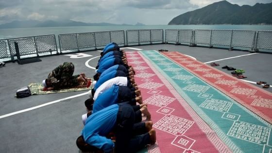 L’odissea dei Rohingya, gli schiavi dei barconi scappati da fame e violenze etniche