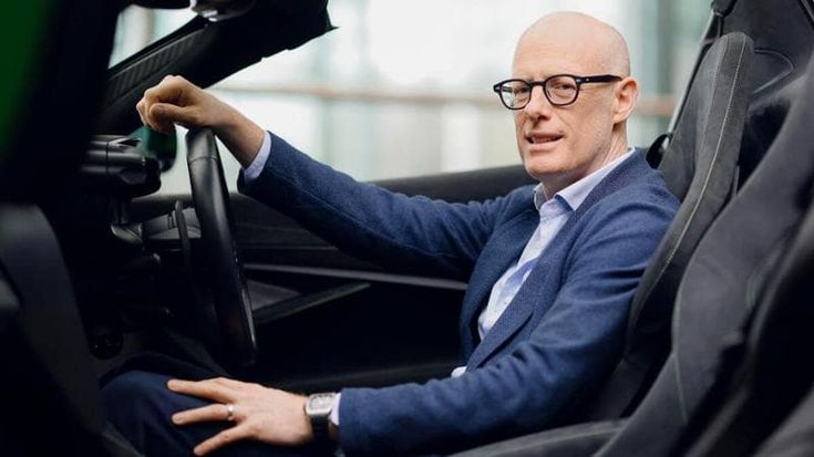 Porsche, cambio al vertice: esce Blume arriva Leiters. Pesano calo vendite e flop sull’elettrico
