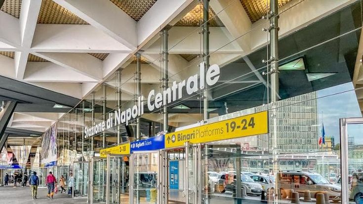 Napoli, riparato il guasto ai monitor informazioni nelle stazioni ferroviarie
