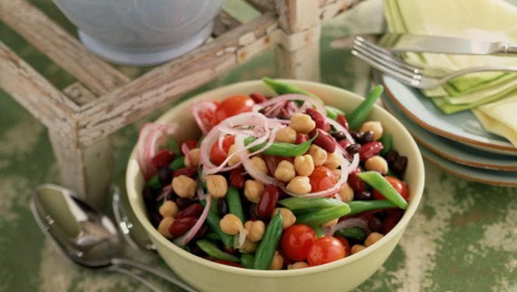 Quando fa caldo non servono più proteine: come cambia la dieta con l’afa