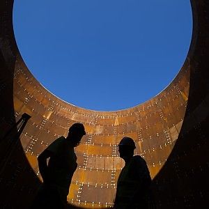 Il petrolio frena le Borse e la Grecia spaventa l'Europa