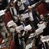 Legge di stabilità, cartelli M5s in aula: ''Renzi sta con le lobby''