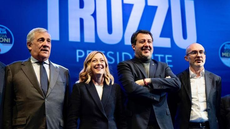 Da Navalny al terzo mandato, gelo tra Meloni e Salvini. Il leghista: “Non mi volevi vicino sul palco, eh?”